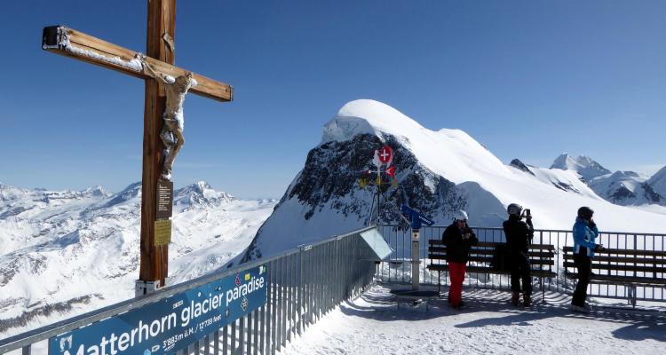 The 10 best ski resorts in Switzerland | Booking.com