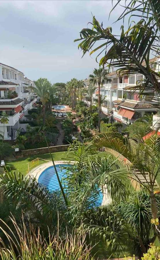 BEACHFRONT GOLDEN MILE PUENTO ROMANO SEA VIEW WIFI, Marbella ...