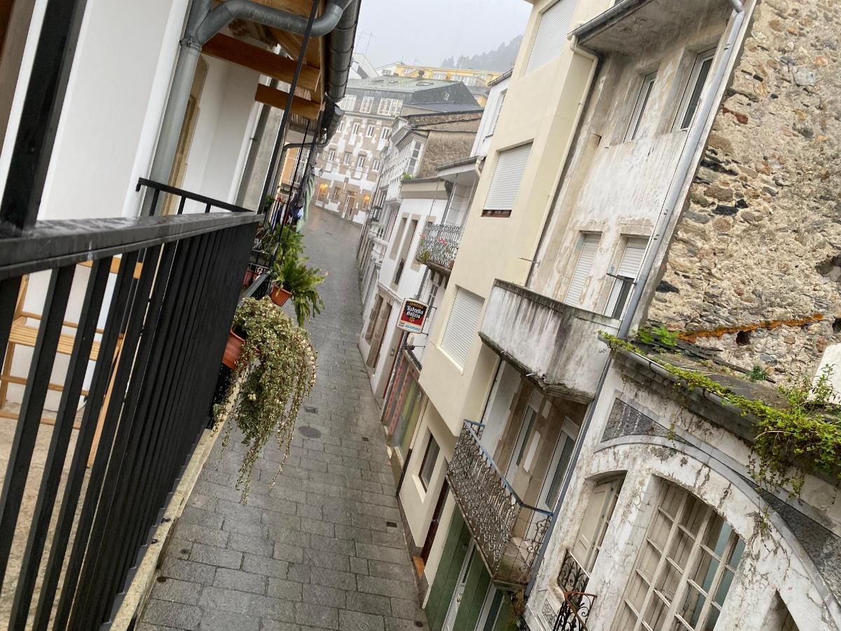Apartamento con balcón, Viveiro – Updated 2022 Prices