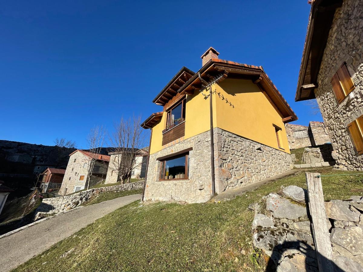 Casa Rural La Cabaña del Valleyu, Sotres – Precios ...