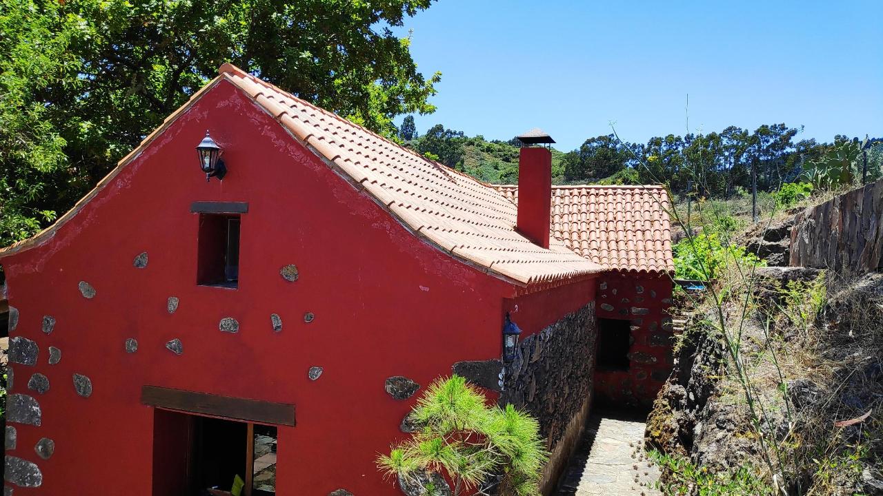 CASA COMPLETA CON PISCINA PRIVADA El ROBLE, Moya ...
