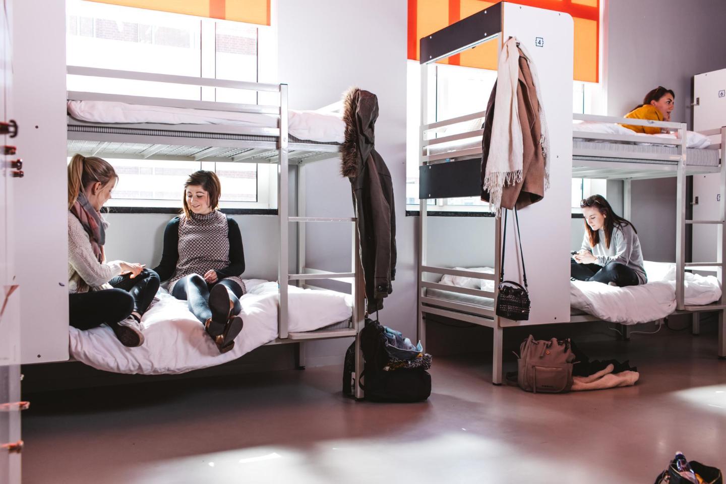 Recommended Hostels Hotels in Amsterdam