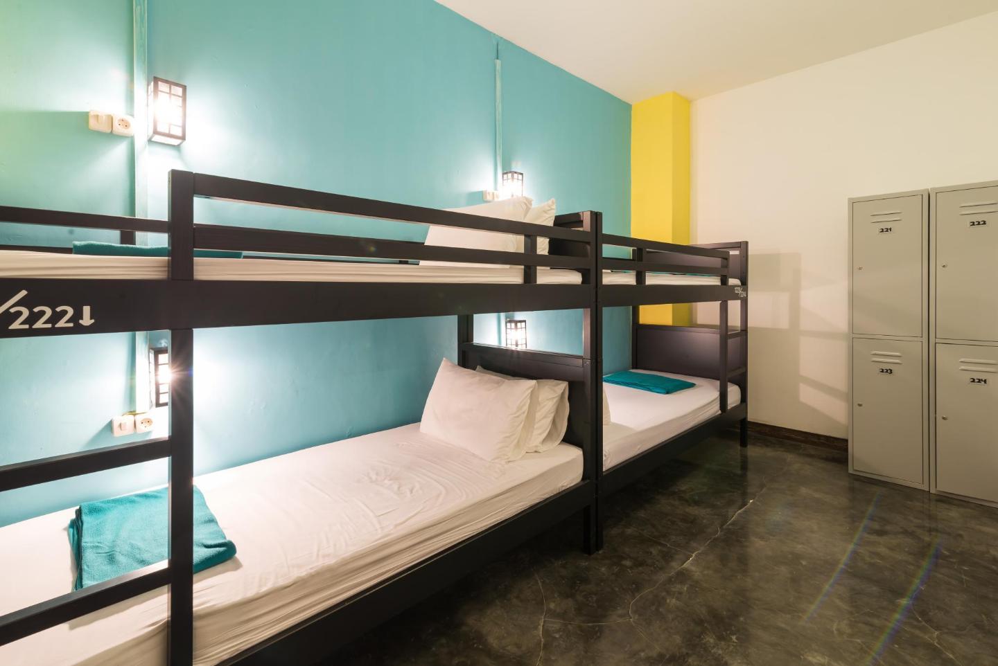 10 Top-Rated Hostels hotels in Jakarta