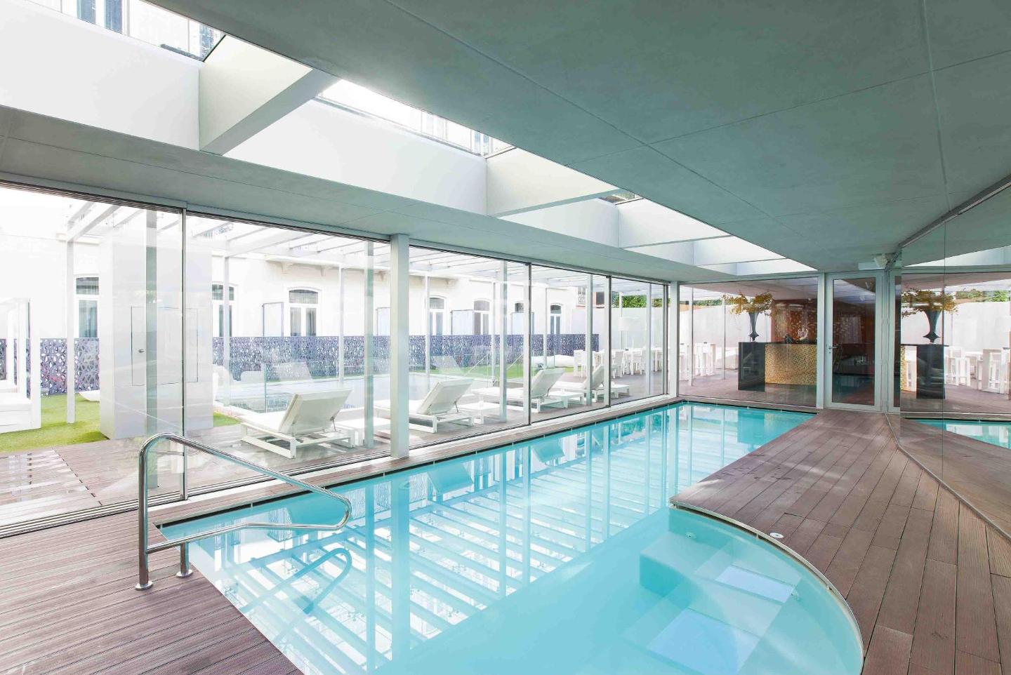Top 10 best Swimming Pool hotels in Lisbon in 2023