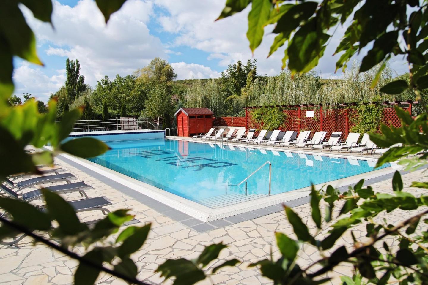 Cele mai bune 10 hoteluri cu piscine din Oradea, România | Booking.com