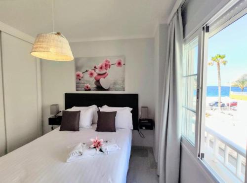 Apartamento con vista al mar a 1 minuto de la playa!Spacious ...