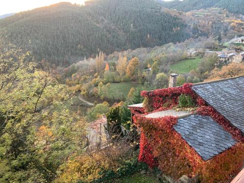 Casa Rural Pirineu Nevà, Nevà – Updated 2022 Prices