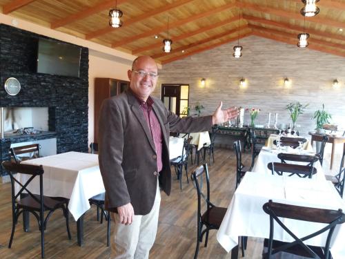 Jorge E. Guardia