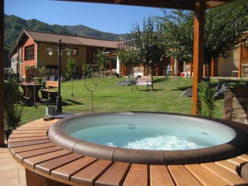 Apartamentos Rurales Balcón Real Senda del Oso, Campiello ...