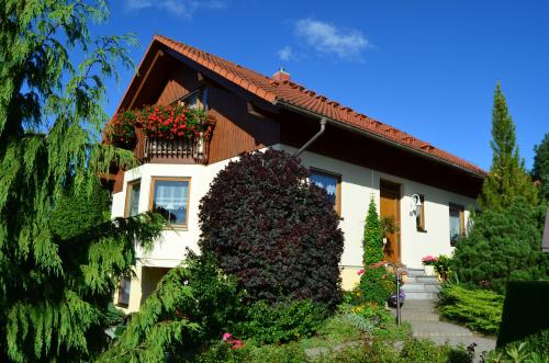 Ferienwohnung "Sonnenblick" - Entspannen Sie bei uns in der schönen Oberlausitz