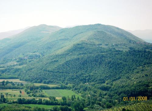 panorama che si vede dal balcone: valle del Farfa