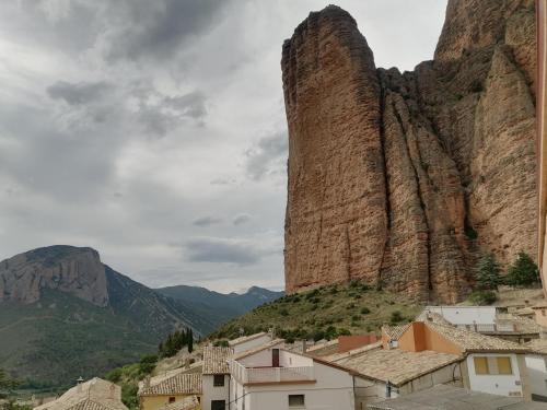 FIGONERO 4-6, Las Peñas de Riglos – Updated 2022 Prices