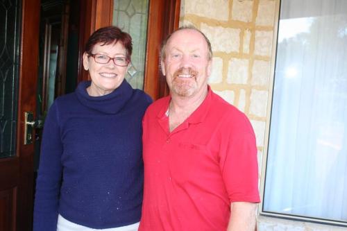 Farmers Katherine and Merv
