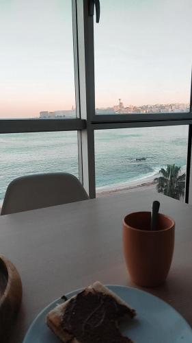 APARTAMENTO EN PRIMERA LINEA DE PLAYA RiAZOR, A Coruña ...
