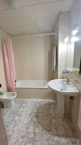 Hotel Chamuiñas, Buezas – Updated 2022 Prices