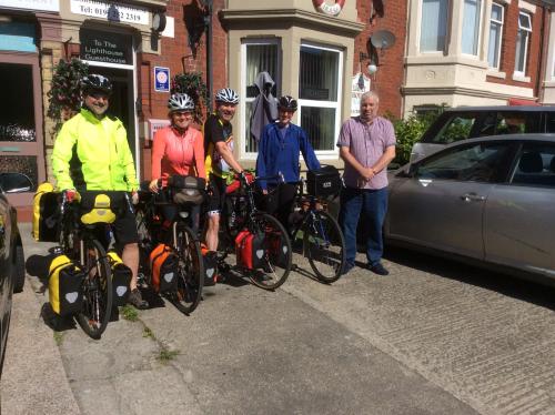 coast to coast cyclists