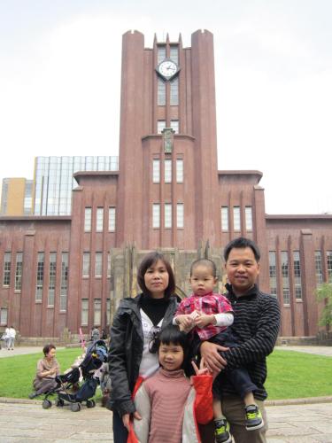 Ngoc's family.