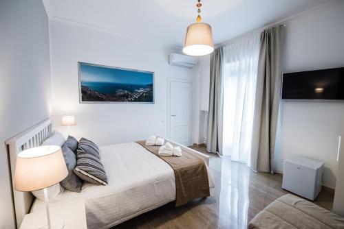 Camera da letto Salerno , climatizzata con balcone e bagno