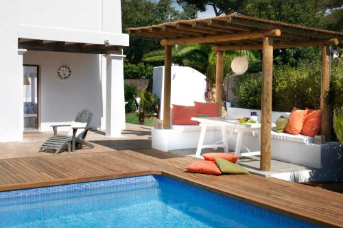 Villas SArgamassa, Santa Eularia des Riu – Updated 2022 Prices