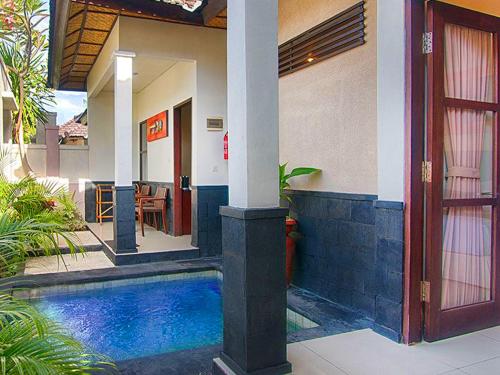 Black Penny Villa Trawangan