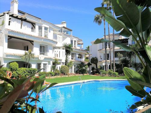 Los Naranjos Puerto Banús I, Marbella – Updated 2022 Prices