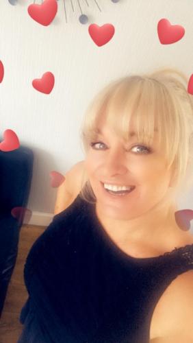 Laurayne the hotel proprietor