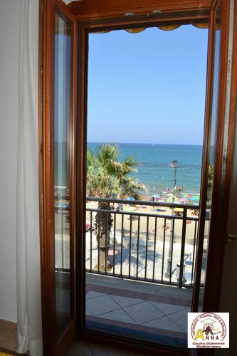 camera vista mare