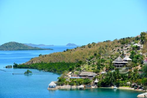 Ekhaya Private Villas & Suites , Dive Centre , F&B service , Tours ,mAssage