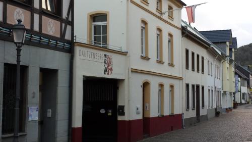 2016