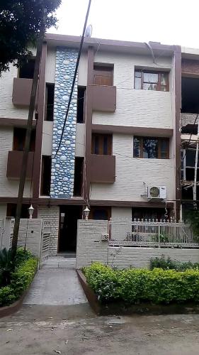 BEST HOMESTAY/HOSTEL,DOWNTOWN,CHANDIGARH,INDIA bY INTERACTIVE CORP.