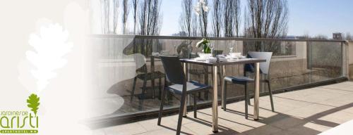 Aparthotel Jardines de Aristi
