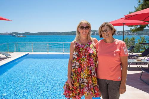 Your owner Alenka Pavkovic and two housekeepers wish you a warm welcome