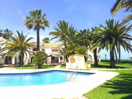 BOIRA - Vivienda en urbanización a primera línea de playa ...