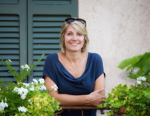 Jo Mackay, Bookings For You Ltd