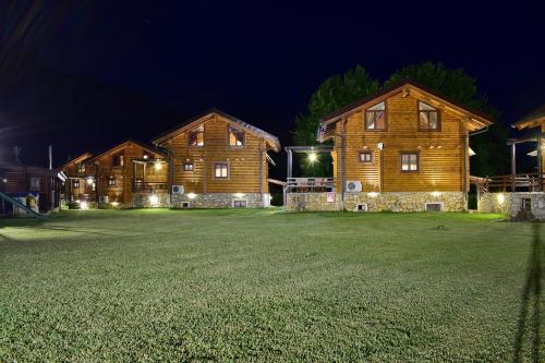 Natura Chalets