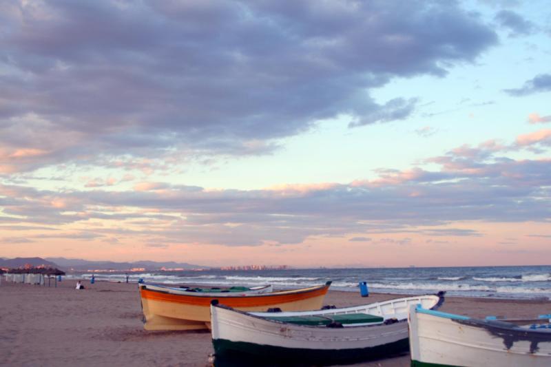 Estudios en la playa — комфортный отель в Валенсии