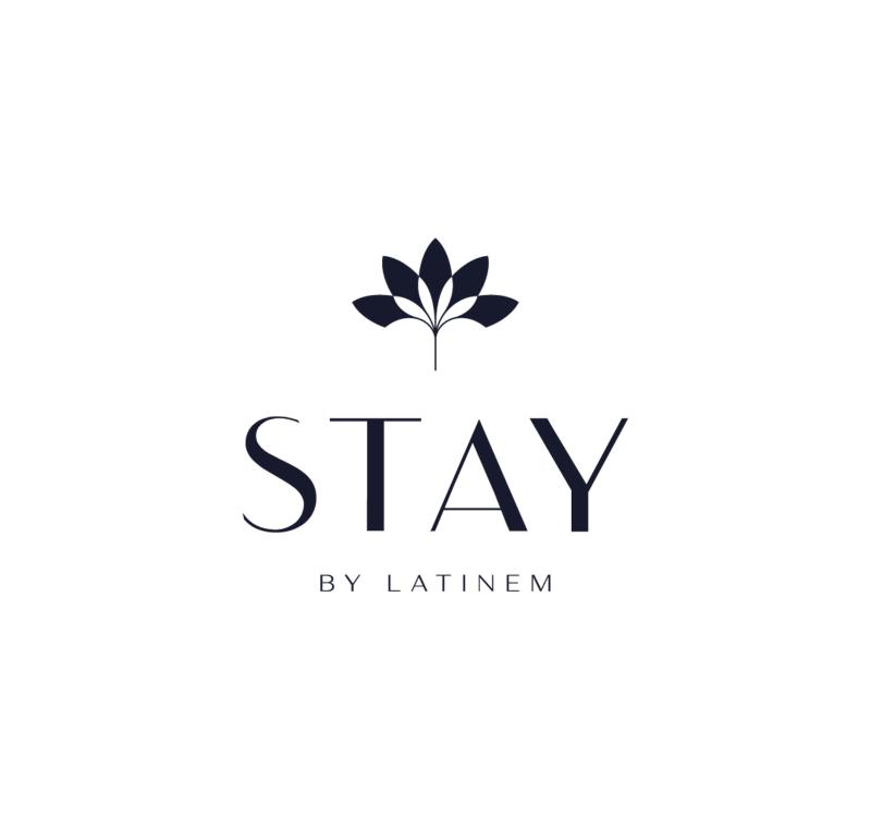 STAY BY LATINEM Luxury 1BR Holiday Home WG3313 near Burj Khalifa — отель в Дубае, Объединенные Арабские Эмираты